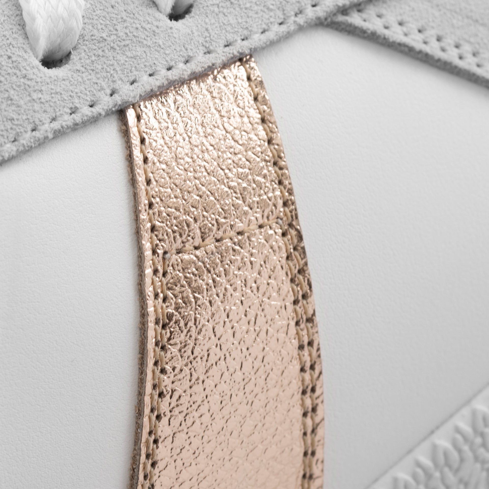 Morgen Trainers - Women's Metallic Leather & Suede